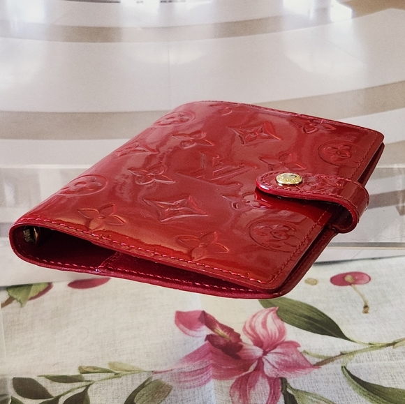 Authentic Louis Vuitton Vernis Red Agenda Cover - Picture 8 of 15
